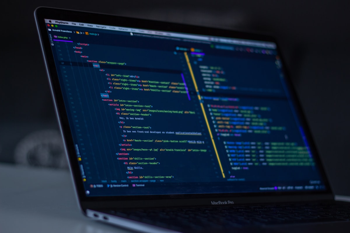 Custom Software vs Off-the-Shelf: Which is Right for Your Business in Chandigarh?
